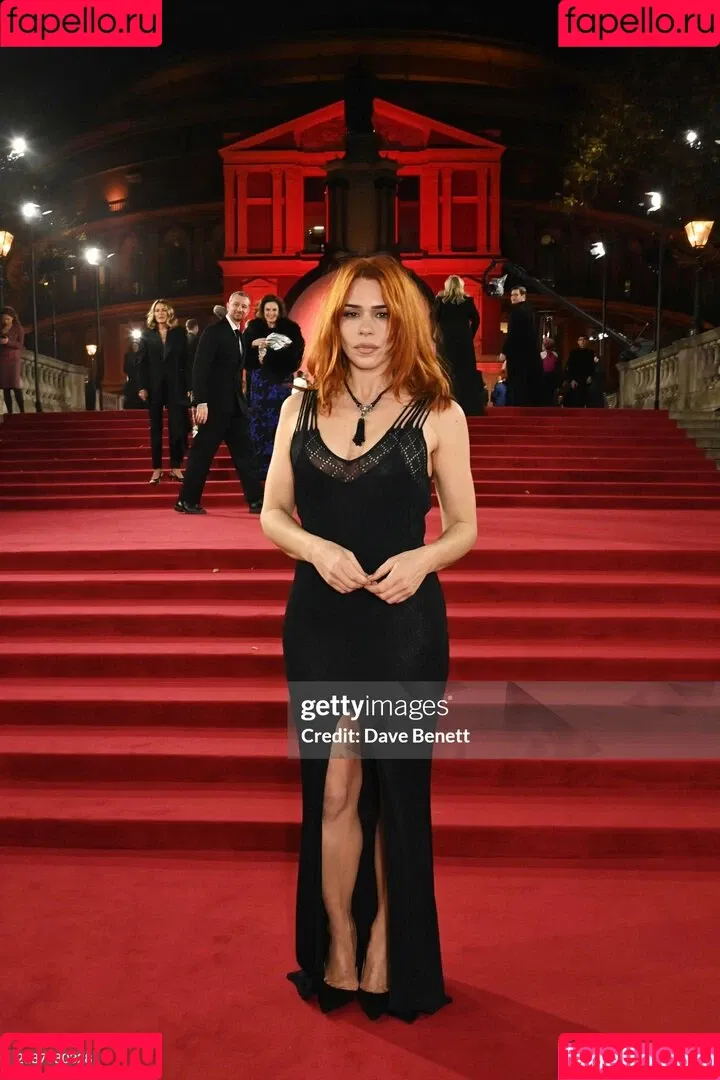 Billie Piper / billiepiper Onlyfans Photo Gallery 