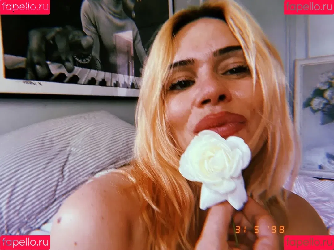 Billie Piper / billiepiper Onlyfans Photo Gallery 
