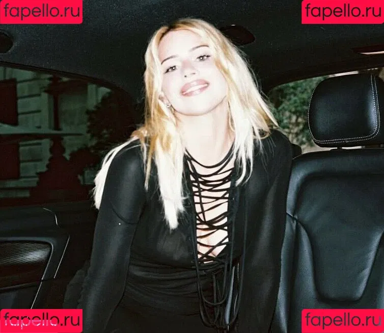 Billie Piper / billiepiper Onlyfans Photo Gallery 