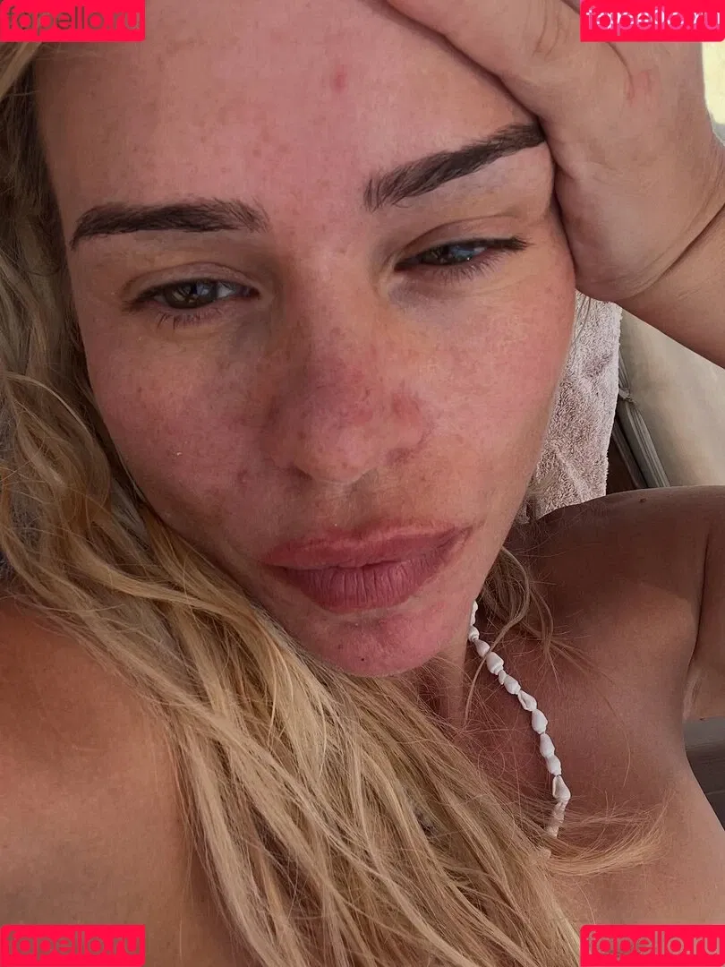 Billie Piper / billiepiper Onlyfans Photo Gallery 