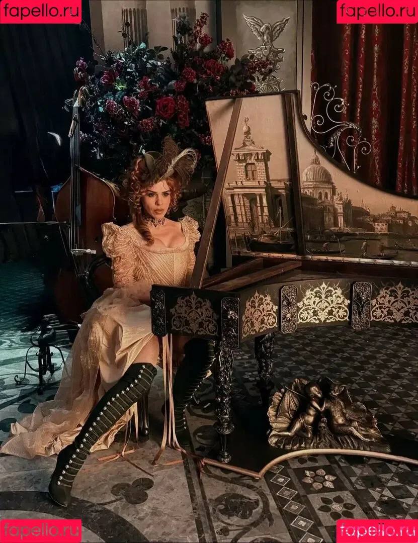 Billie Piper / billiepiper Onlyfans Photo Gallery 