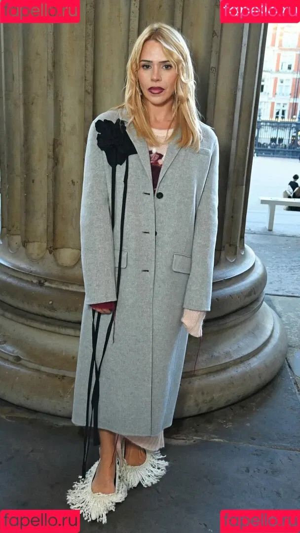 Billie Piper / billiepiper Onlyfans Photo Gallery 