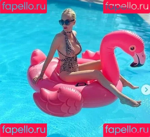 Sexy Julia / einfach_echt_Julia Onlyfans Photo Gallery 