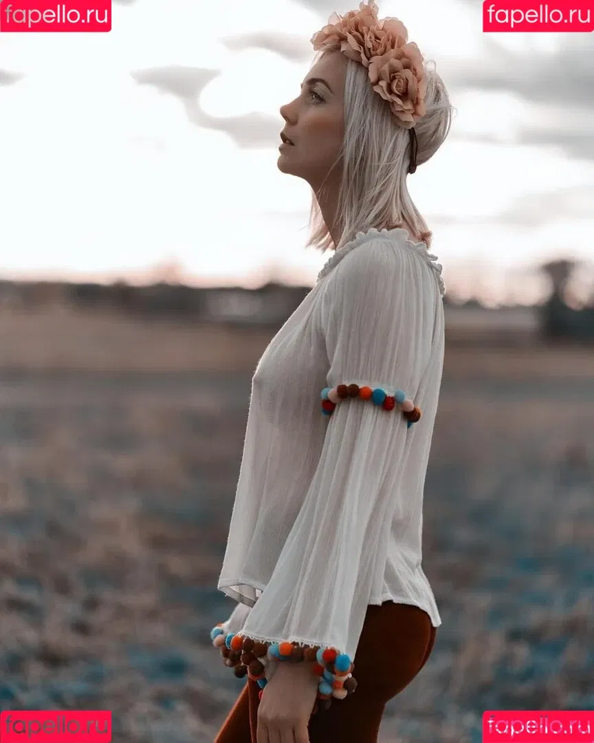 Sexy Julia / einfach_echt_Julia Onlyfans Photo Gallery 