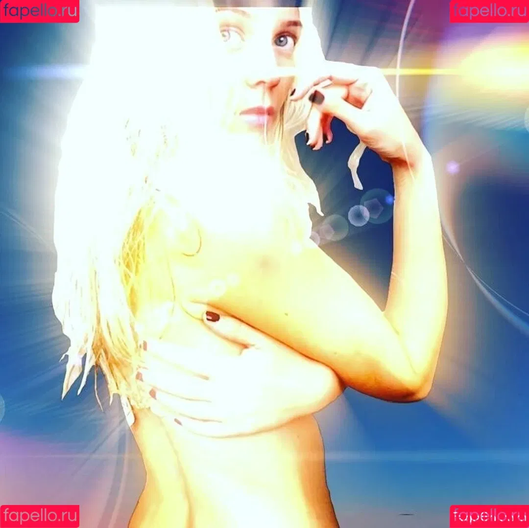 Sexy Julia / einfach_echt_Julia Onlyfans Photo Gallery 