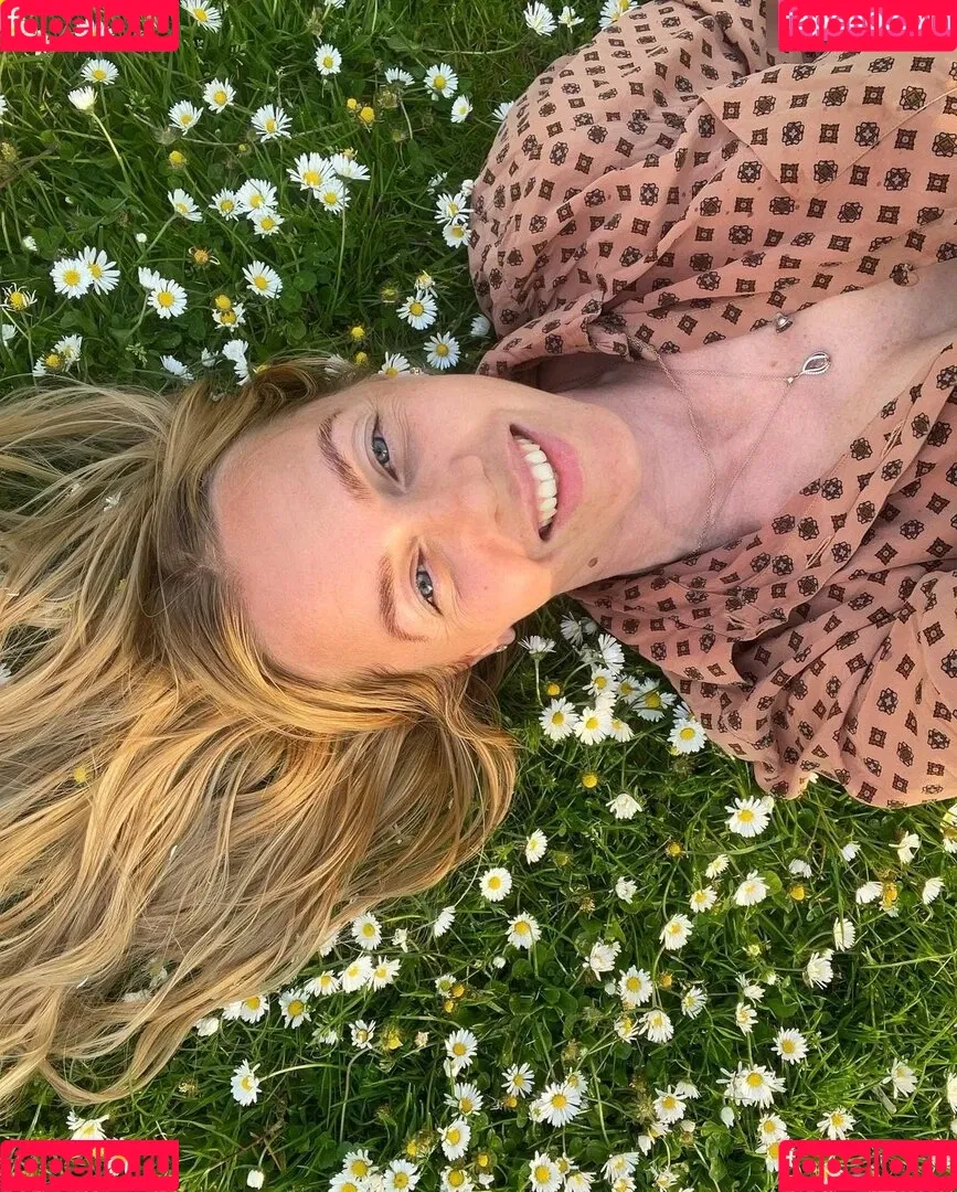 Sexy Julia / einfach_echt_Julia Onlyfans Photo Gallery 