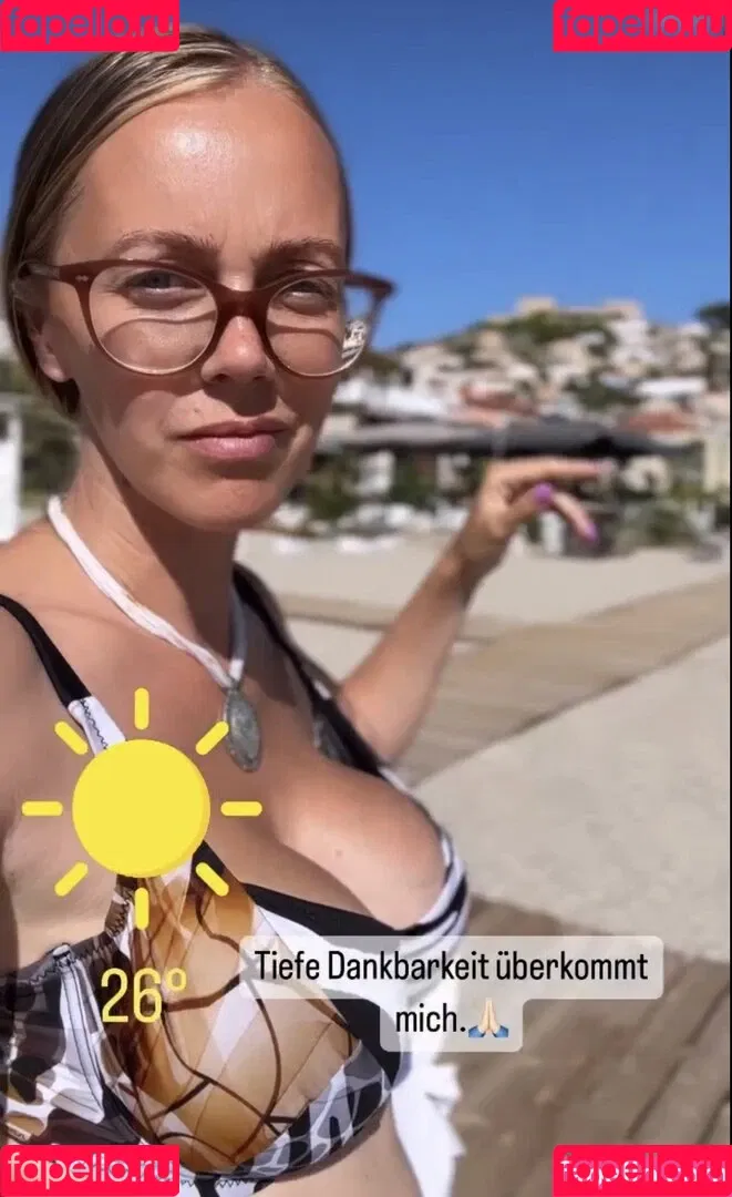 Sexy Julia / einfach_echt_Julia Onlyfans Photo Gallery 