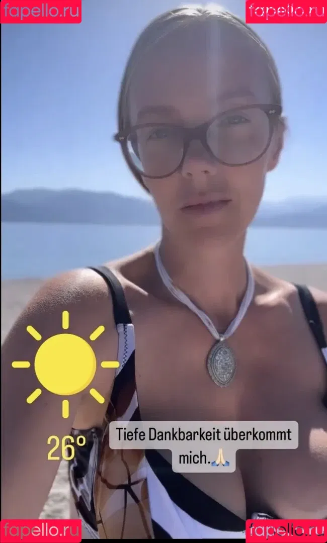 Sexy Julia / einfach_echt_Julia Onlyfans Photo Gallery 