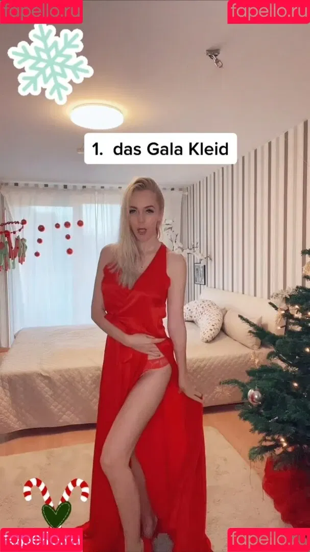 Sexy Julia / einfach_echt_Julia Onlyfans Photo Gallery 