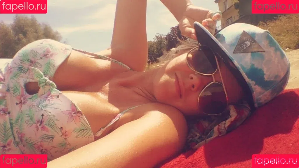 Sexy Julia / einfach_echt_Julia Onlyfans Photo Gallery 