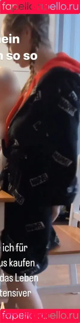 Sexy Julia / einfach_echt_Julia Onlyfans Photo Gallery 