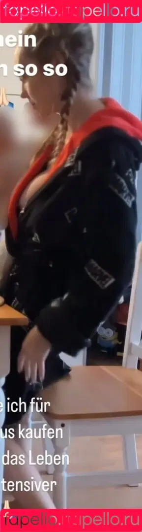 Sexy Julia / einfach_echt_Julia Onlyfans Photo Gallery 