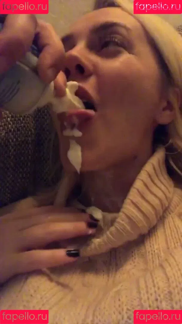 Sexy Julia / einfach_echt_Julia Onlyfans Photo Gallery 