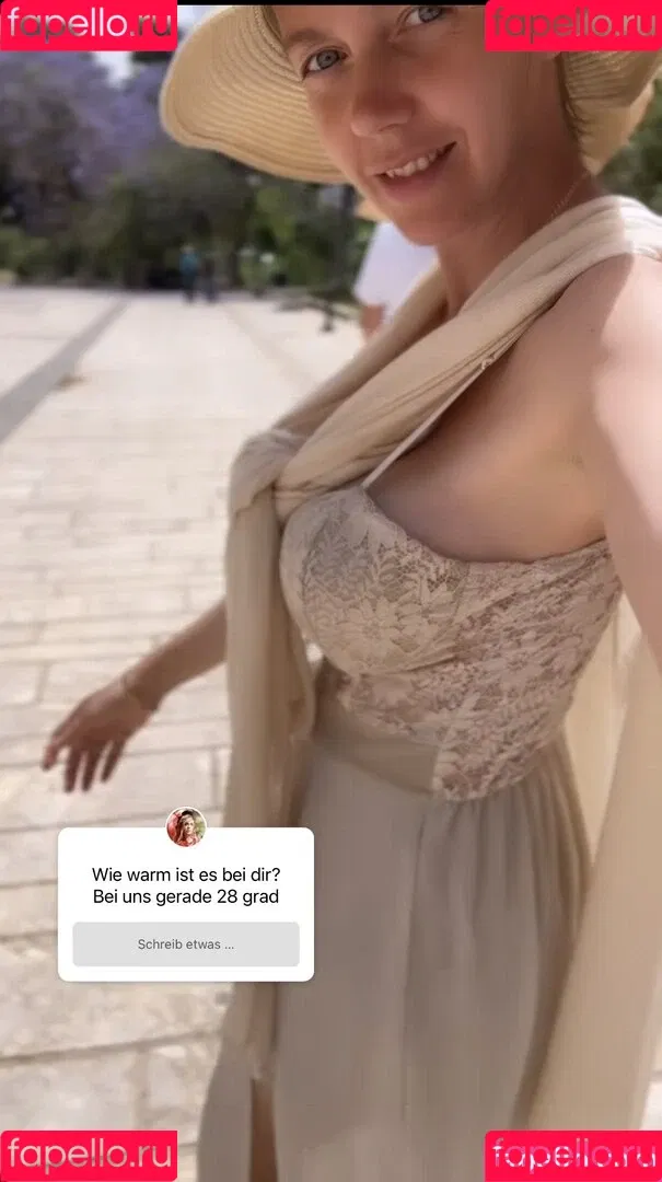 Sexy Julia / einfach_echt_Julia Onlyfans Photo Gallery 