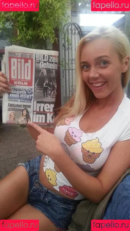 Sexy Julia / einfach_echt_Julia Onlyfans Photo Gallery 