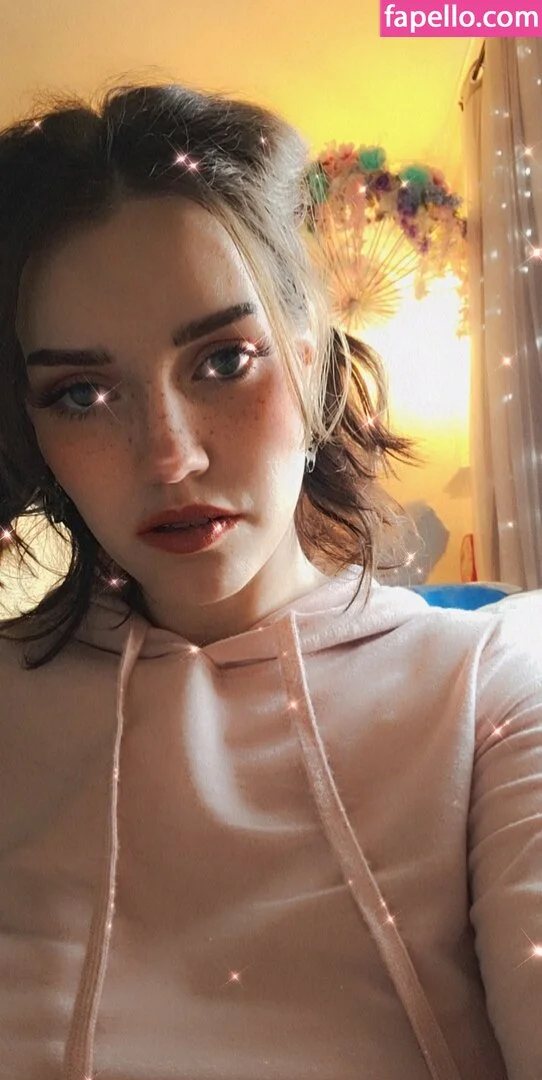 nikki_qtlux / qtlux Onlyfans Photo Gallery 