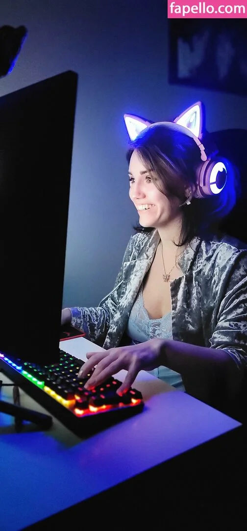 nikki_qtlux / qtlux Onlyfans Photo Gallery 