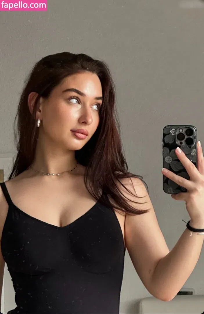 Samira Lotte / Samiralotte / samirasalem Onlyfans Photo Gallery 