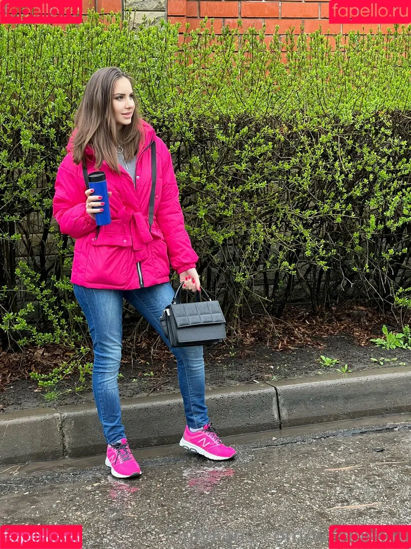 wren_irene483 / wrenirene Onlyfans Photo Gallery 