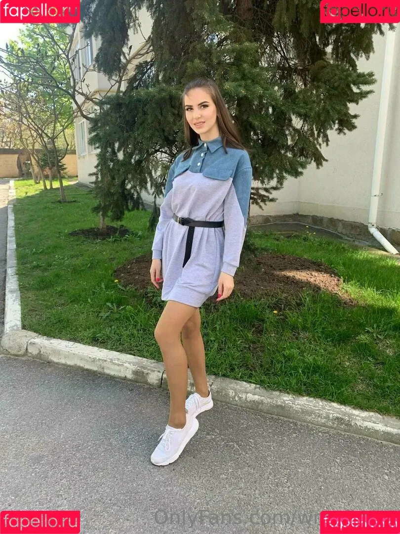 wren_irene483 / wrenirene Onlyfans Photo Gallery 