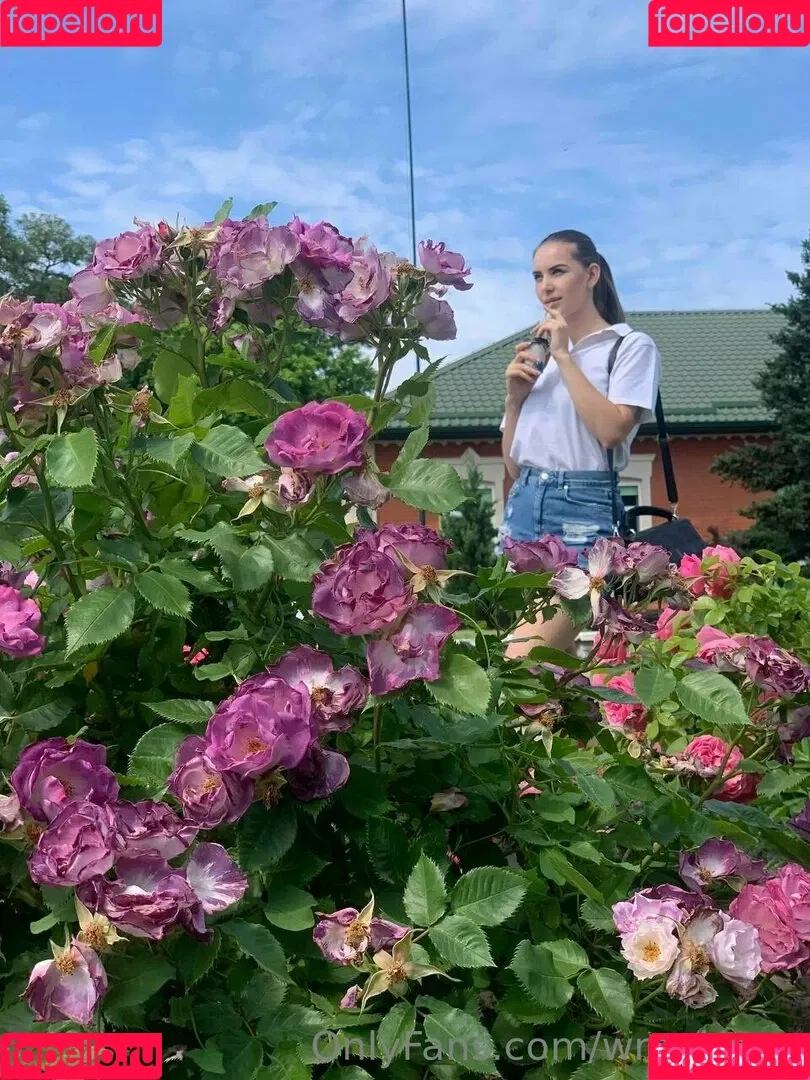 wren_irene483 / wrenirene Onlyfans Photo Gallery 