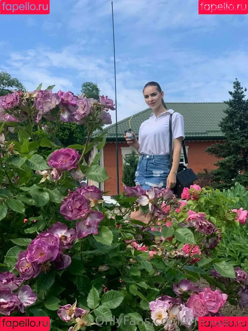 wren_irene483 / wrenirene Onlyfans Photo Gallery 