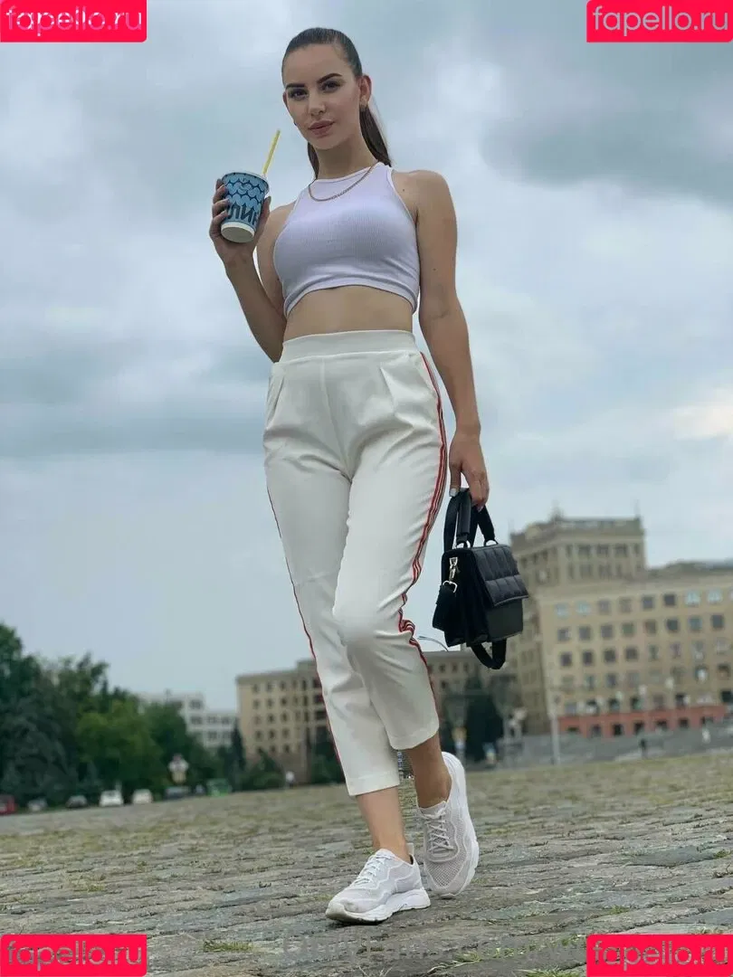 wren_irene483 / wrenirene Onlyfans Photo Gallery 