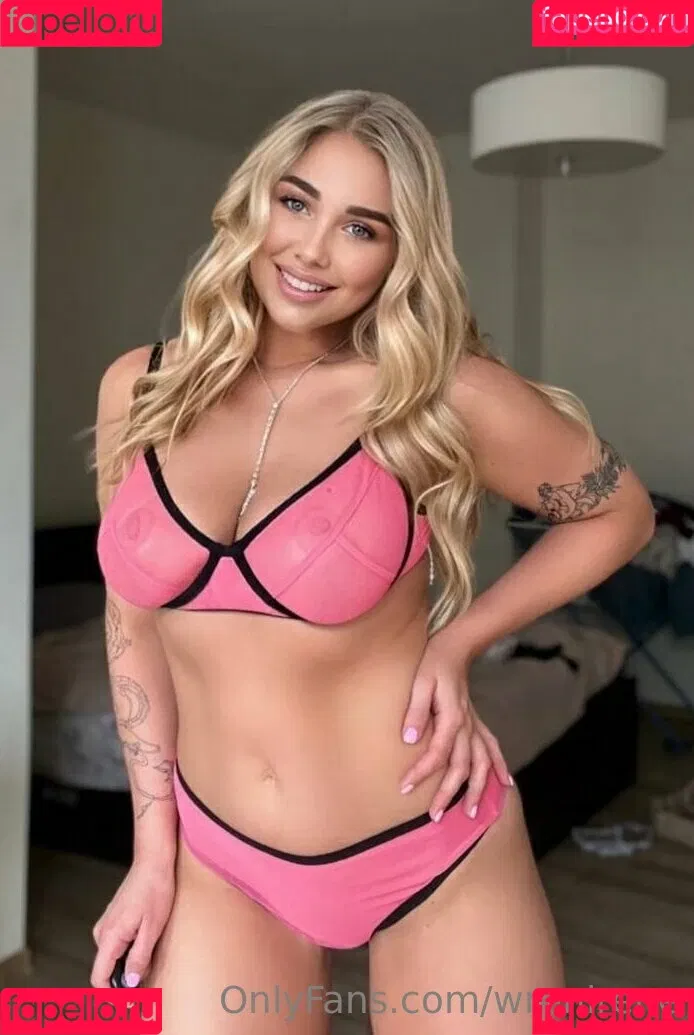 wren_irene483 / wrenirene Onlyfans Photo Gallery 