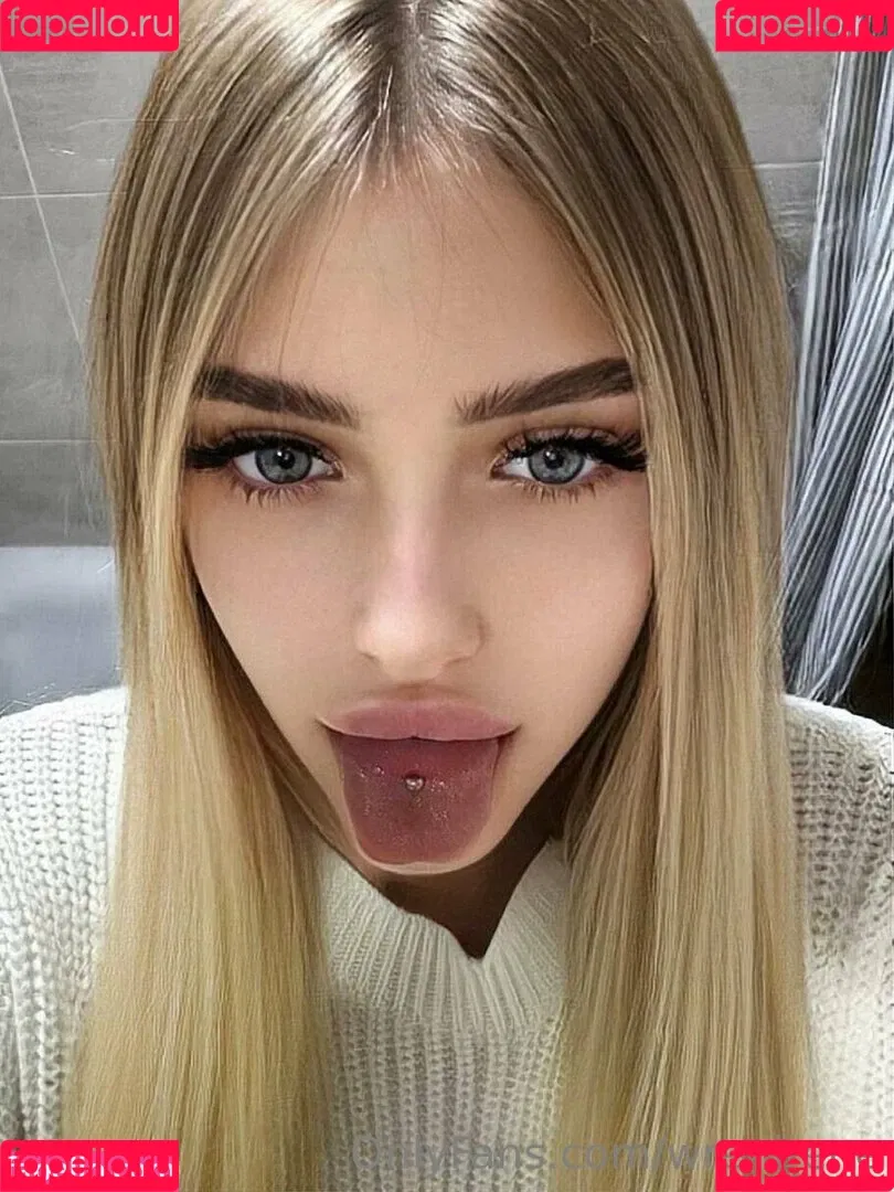 wren_irene483 / wrenirene Onlyfans Photo Gallery 