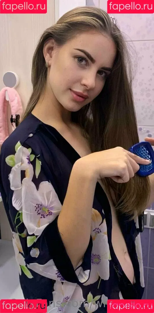 wren_irene483 / wrenirene Onlyfans Photo Gallery 