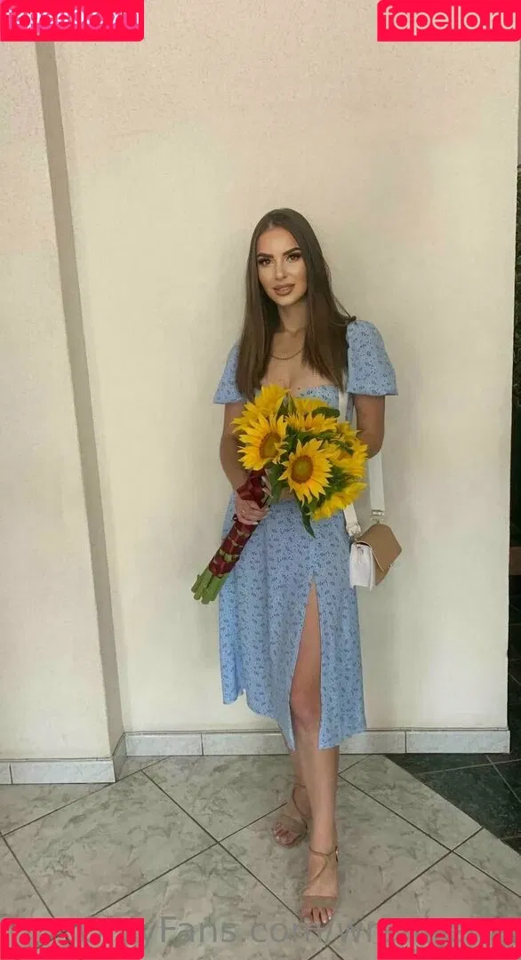 wren_irene483 / wrenirene Onlyfans Photo Gallery 