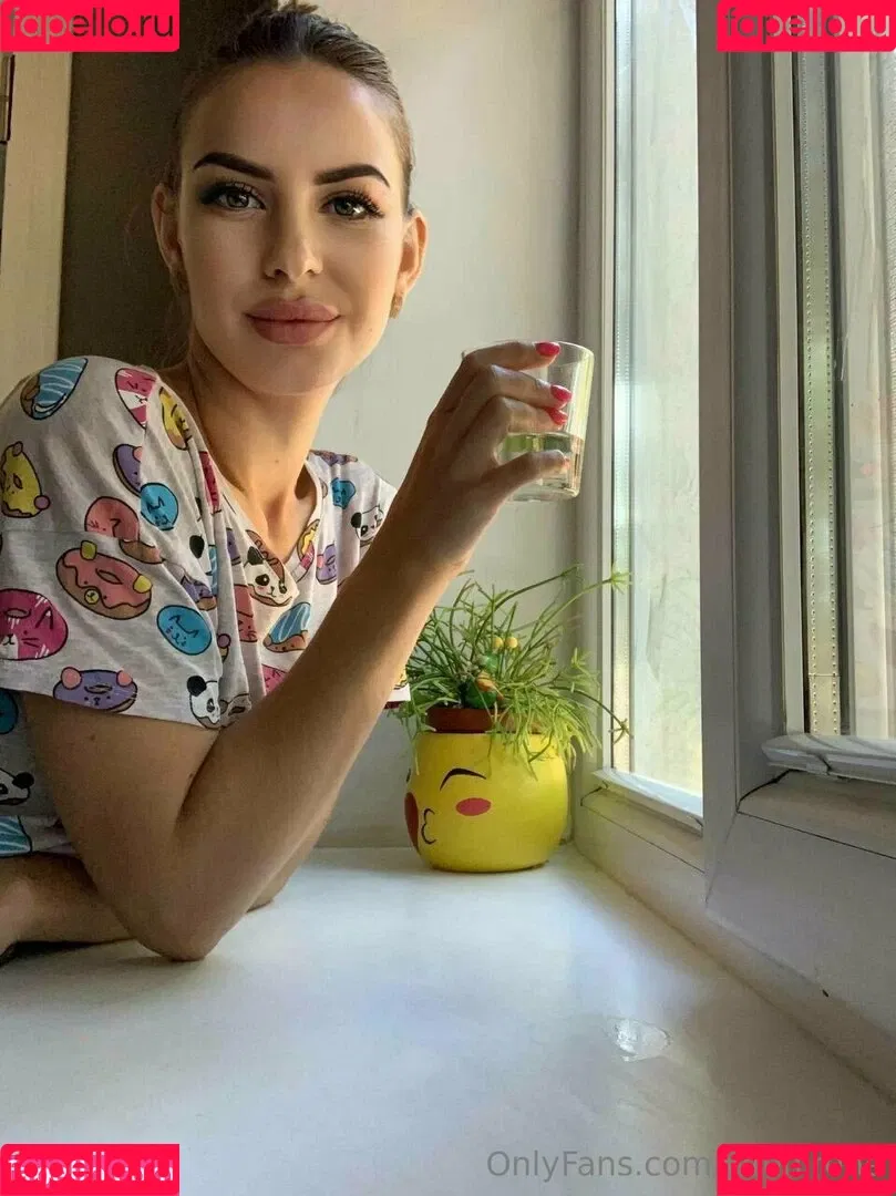 wren_irene483 / wrenirene Onlyfans Photo Gallery 