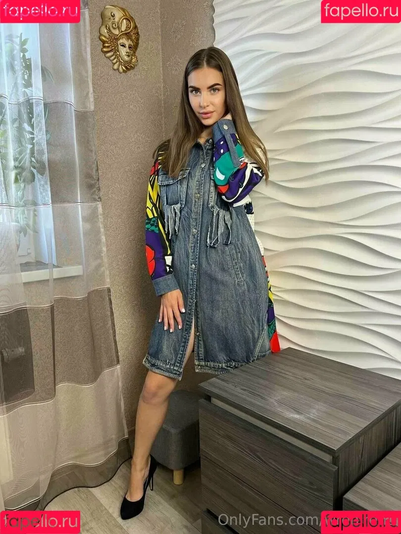 wren_irene483 / wrenirene Onlyfans Photo Gallery 