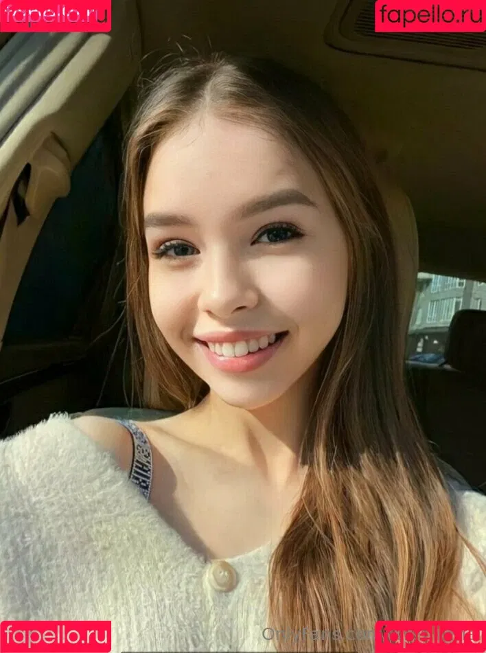 wren_irene483 / wrenirene Onlyfans Photo Gallery 