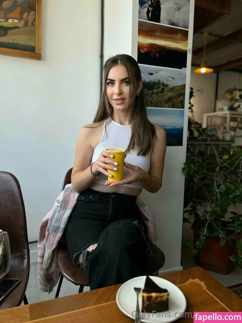 wren_irene483 / wrenirene Onlyfans Photo Gallery 