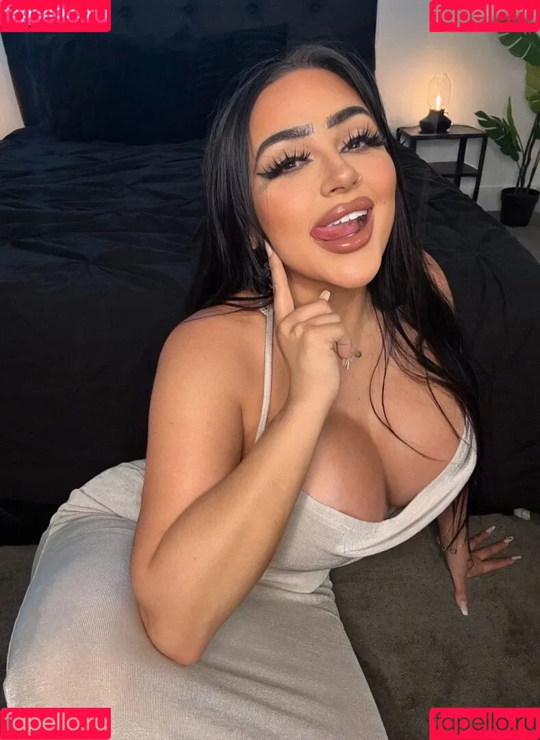 Zoey Foxx / badgirlfoxx / zoeyfoxx Onlyfans Photo Gallery 