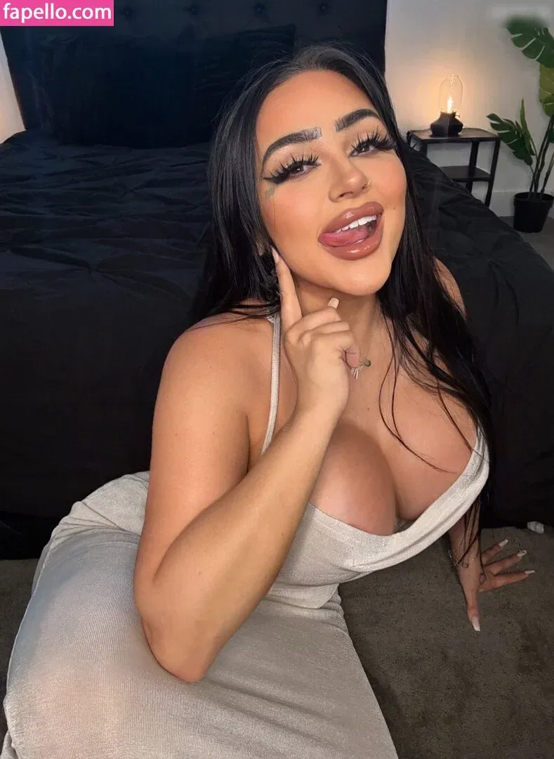 Zoey Foxx / badgirlfoxx / zoeyfoxx Onlyfans Photo Gallery 