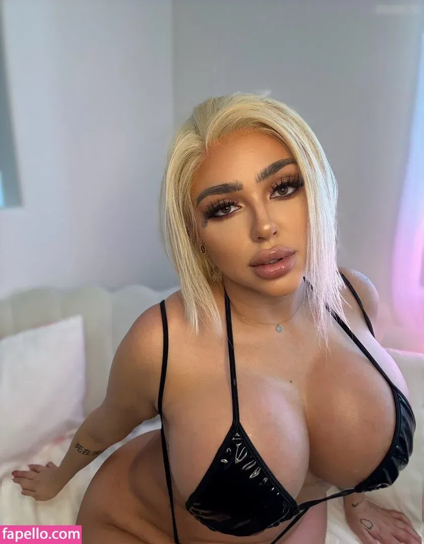 Zoey Foxx / badgirlfoxx / zoeyfoxx Onlyfans Photo Gallery 