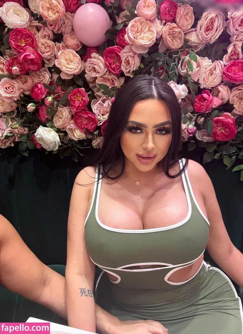 Zoey Foxx / badgirlfoxx / zoeyfoxx Onlyfans Photo Gallery 