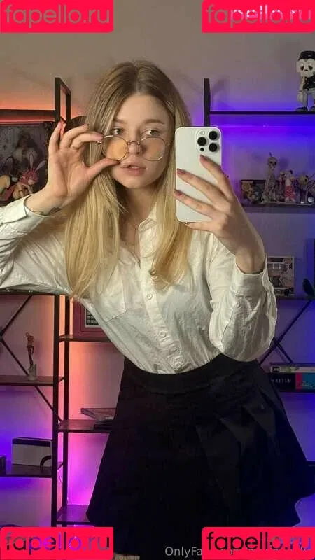 Mavpochka / https: / mavpochka_ Onlyfans Photo Gallery 