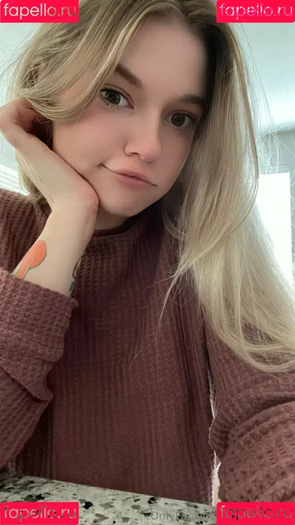 Mavpochka / https: / mavpochka_ Onlyfans Photo Gallery 