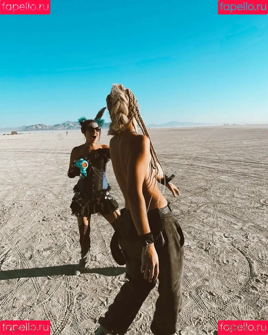 Rachel Bell / rachaelbelle / rachelbell Onlyfans Photo Gallery 