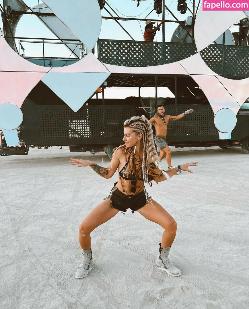 Rachel Bell / rachaelbelle / rachelbell Onlyfans Photo Gallery 