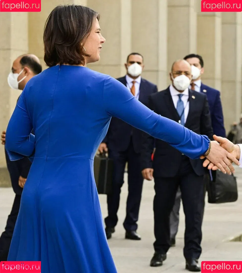 Annalena Baerbock / abaerbock Onlyfans Photo Gallery 