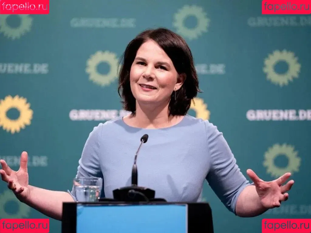 Annalena Baerbock / abaerbock Onlyfans Photo Gallery 