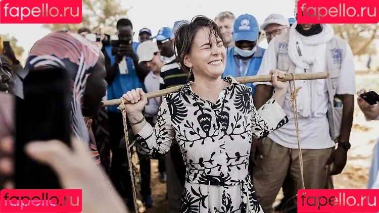 Annalena Baerbock / abaerbock Onlyfans Photo Gallery 