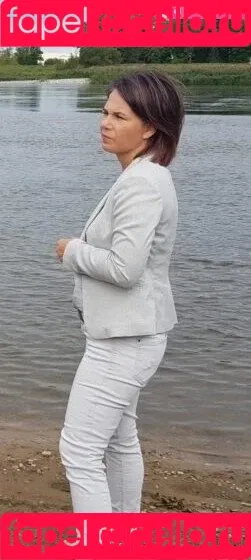 Annalena Baerbock / abaerbock Onlyfans Photo Gallery 