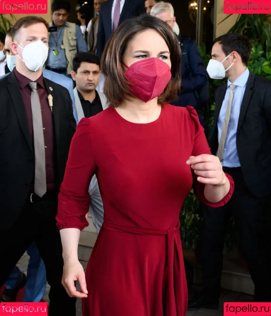 Annalena Baerbock / abaerbock Onlyfans Photo Gallery 