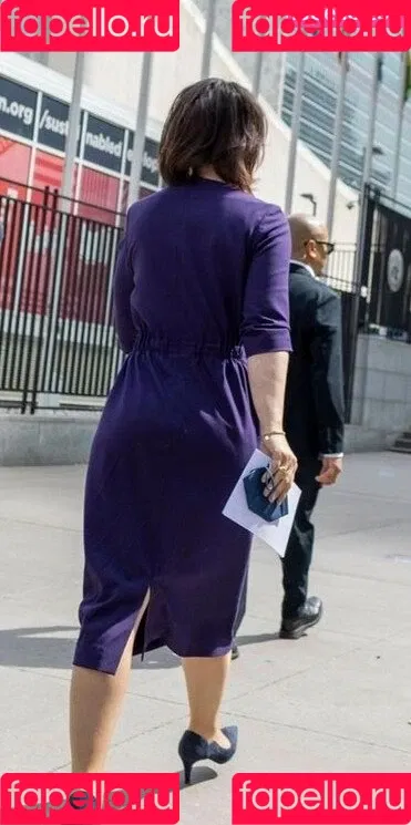 Annalena Baerbock / abaerbock Onlyfans Photo Gallery 