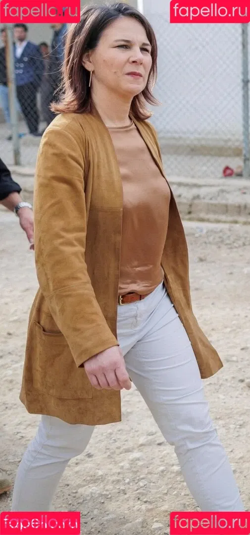 Annalena Baerbock / abaerbock Onlyfans Photo Gallery 